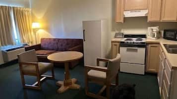 Basic Room | Living area