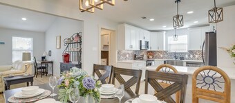 Dog-Friendly Home in The Woodlands w/ Fenced Yard!