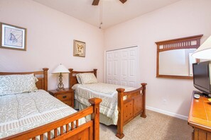 4 Schlafzimmer, Bügeleisen/Bügelbrett, kostenloses WLAN, Bettwäsche