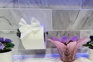 Hair dryer, towels