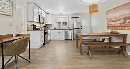 Upscale Rockwood Boho Townhouse