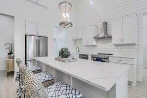 Apartment (4 Bedrooms) | Interior - Sandcastle Cove TC 8304 (Port Aransas)