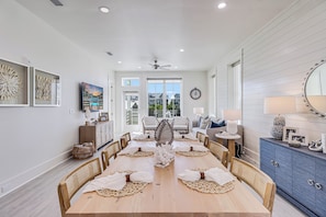 Interior - Gulf Stream TC 8201 (Port Aransas)