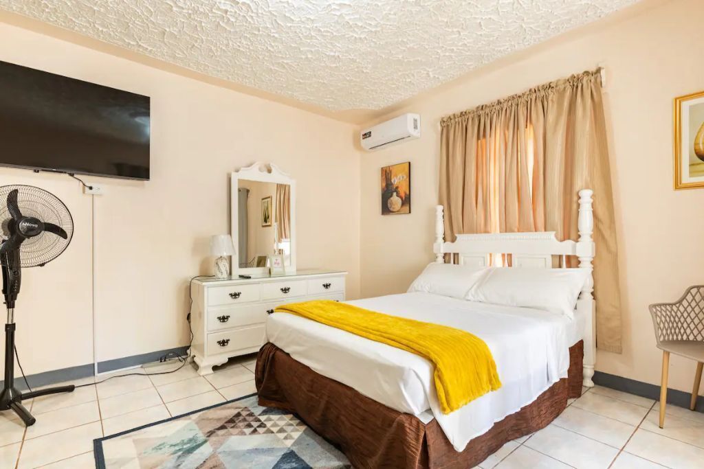 Shaw Park Gem Apt 12e - Ocho Rios