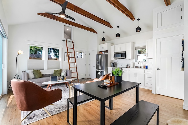 Classic Studio | Living area
