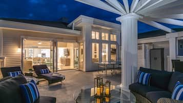 Luxury Penthouse | 4 bedrooms, premium bedding, free WiFi, bed sheets