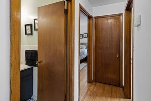 Interior - Dog-friendly, 30 day minimum stay, Mid-Century Modern Haven (Knoxville)