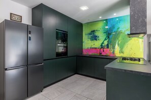 Fridge, microwave, oven, stovetop - Villa Perkov SAVE 20 percent on Split-villas com (Kaštel Kambelovac)