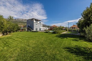 Exterior - Villa Perkov SAVE 20 percent on Split-villas com (Kaštel Kambelovac)
