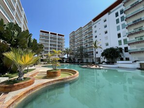 Outdoor pool - Pacifika Marina Mazatlan by Partnerhost (Mazatlán)