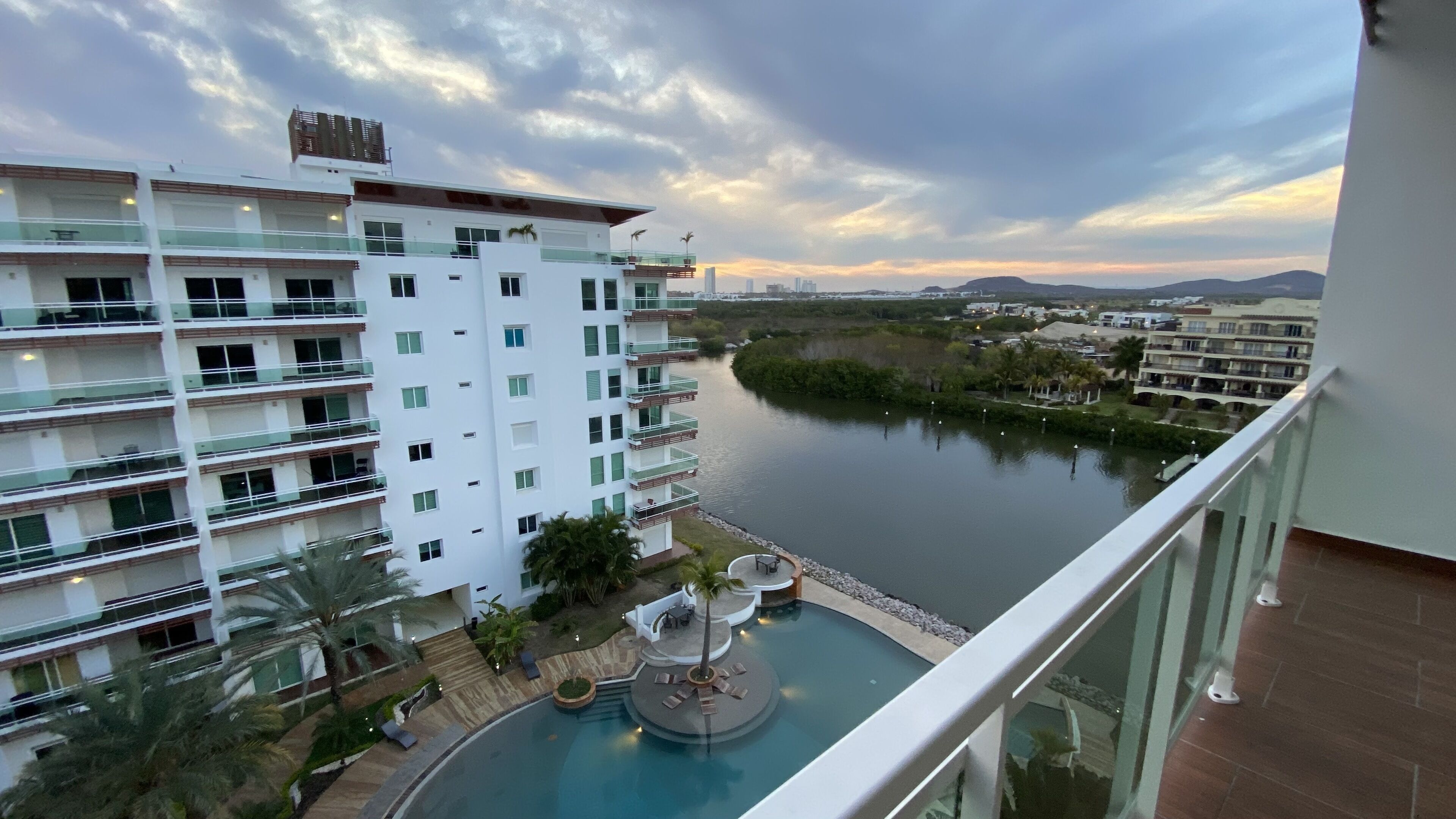 Premium Apartment, 2 Bedrooms, Balcony, Lake View | Balcony