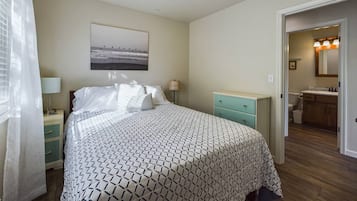 2 bedrooms, desk, iron/ironing board, free WiFi