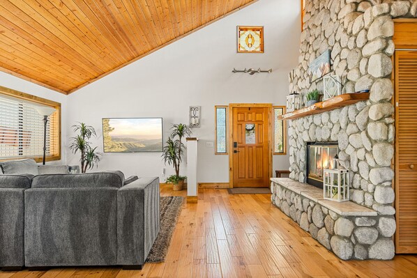 スマートテレビ、暖炉、プリンター