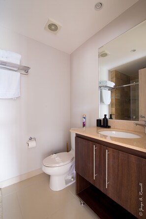 Nhà | Phòng tắm | Buồng tắm vòi sen, khăn tắm 