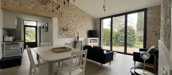 Ecrin de paradis Pujols HAUT *Piscine-VUE*