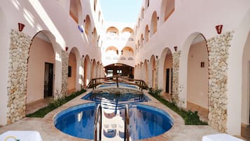 15 piscine coperte