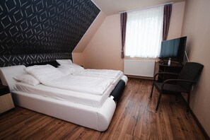 3 bedrooms, WiFi, bed sheets