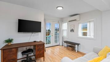 Classic Studio | Living area