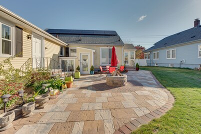 1 Mi to Downtown: Salem Vacation Rental!