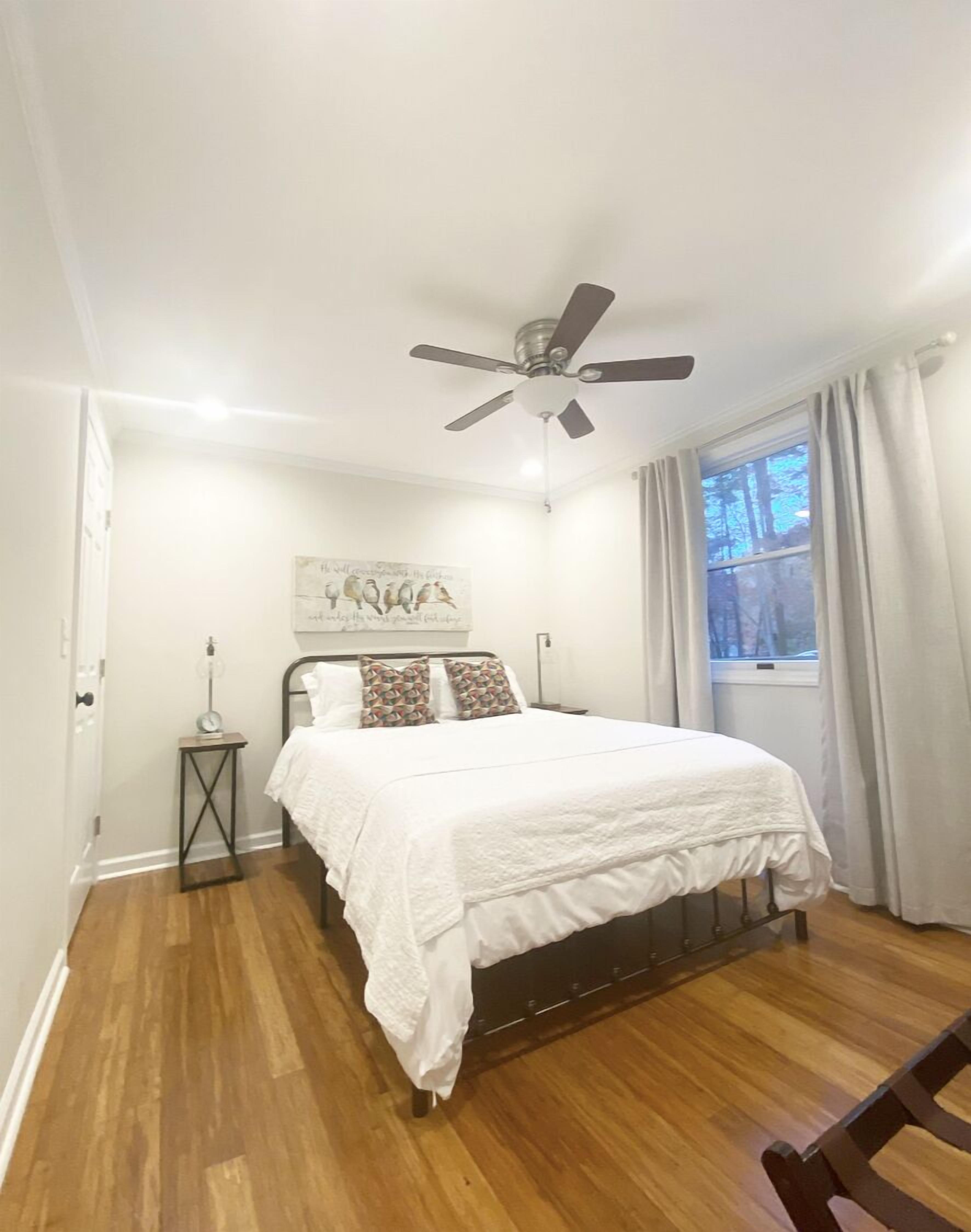 2 habitaciones, wifi gratis y ropa de cama 