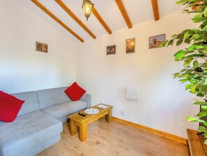 Living area - 1 bedroom accommodation in Cambridge (Cambridge)