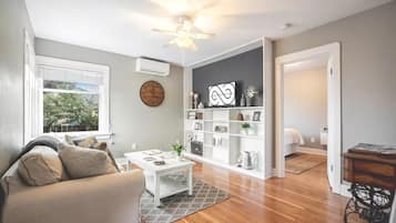 Classic Apartment | Living area