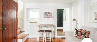 Trinity Cottage in Manayunk, Walk to Main Street, in the heart of Manayunk