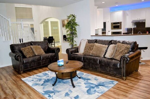 スマートテレビ、テーブルサッカー台