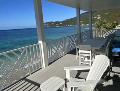 Spectacularly located beach front Spring Tide @ The Tides at Little Apple Bay