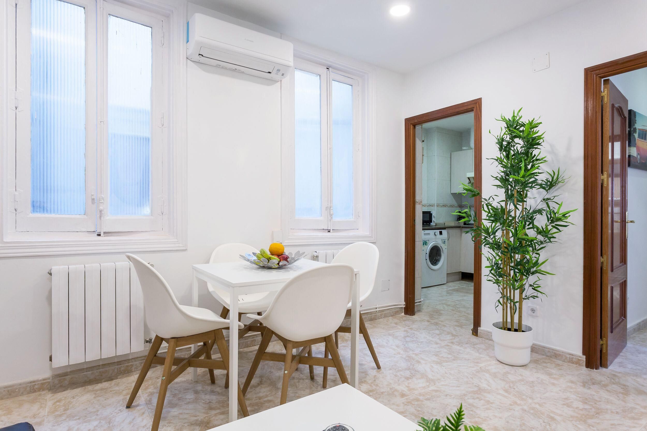 شقة - سرير مزدوج مع أريكة سرير - بمطبخ - منظر للمدينة | تناول الطعام