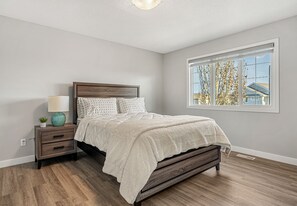 3 sovrum, skrivbord, strykjärn/strykbräda och gratis wi-fi