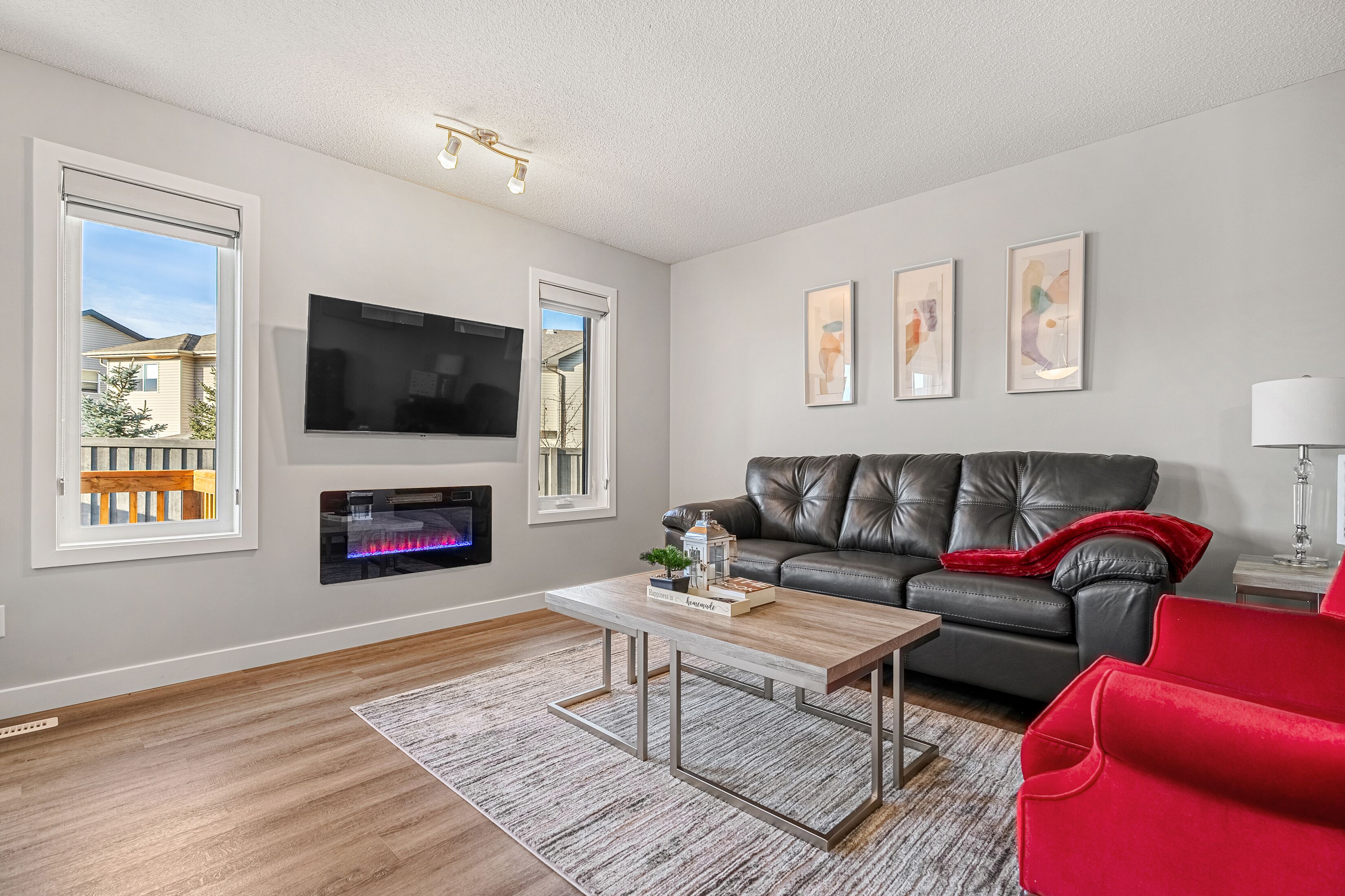 New Edmonton House 10 Mins To Airport, Super Close To Best Places In Edmonton - Edmonton