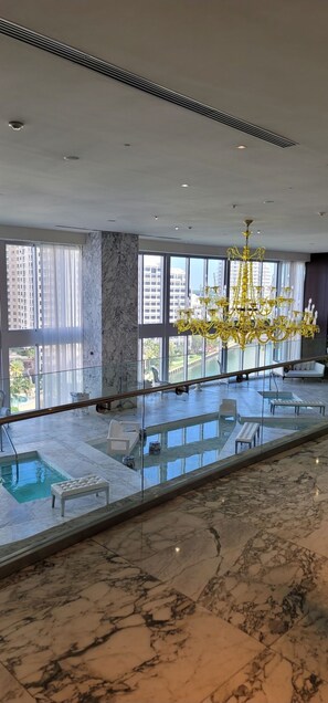 Pool - Condo in brickell business district (Miami)
