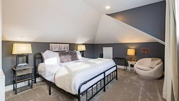 2 makuuhuonetta, silitysrauta/-lauta, ilmainen Wi-Fi, vuodevaatteet