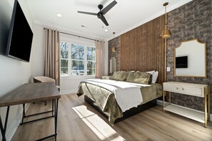 防过敏的被褥、特色装修、特色家居、办公桌