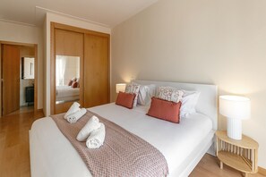 3 sovrum, strykjärn/strykbräda, resesäng och internet