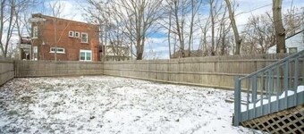 10 Mins to DT • Sleeps 12 • Spacious • Fast Wifi
