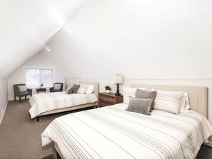 5 bedrooms, desk, iron/ironing board, WiFi