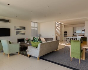 Villa - 5 sovrum - tillgänglighetsanpassat - balkong | Vardagsrum