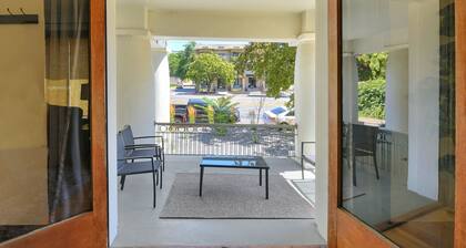 2bed, 1bath, Fast Internet, Office