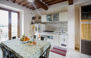 Geladeira, cooktop, lava-louças