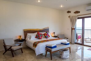 1 dormitorio, tabla de planchar con plancha, wifi y ropa de cama