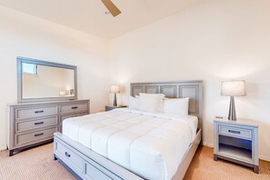 2 chambres, fer et planche à repasser, accès Internet, draps fournis