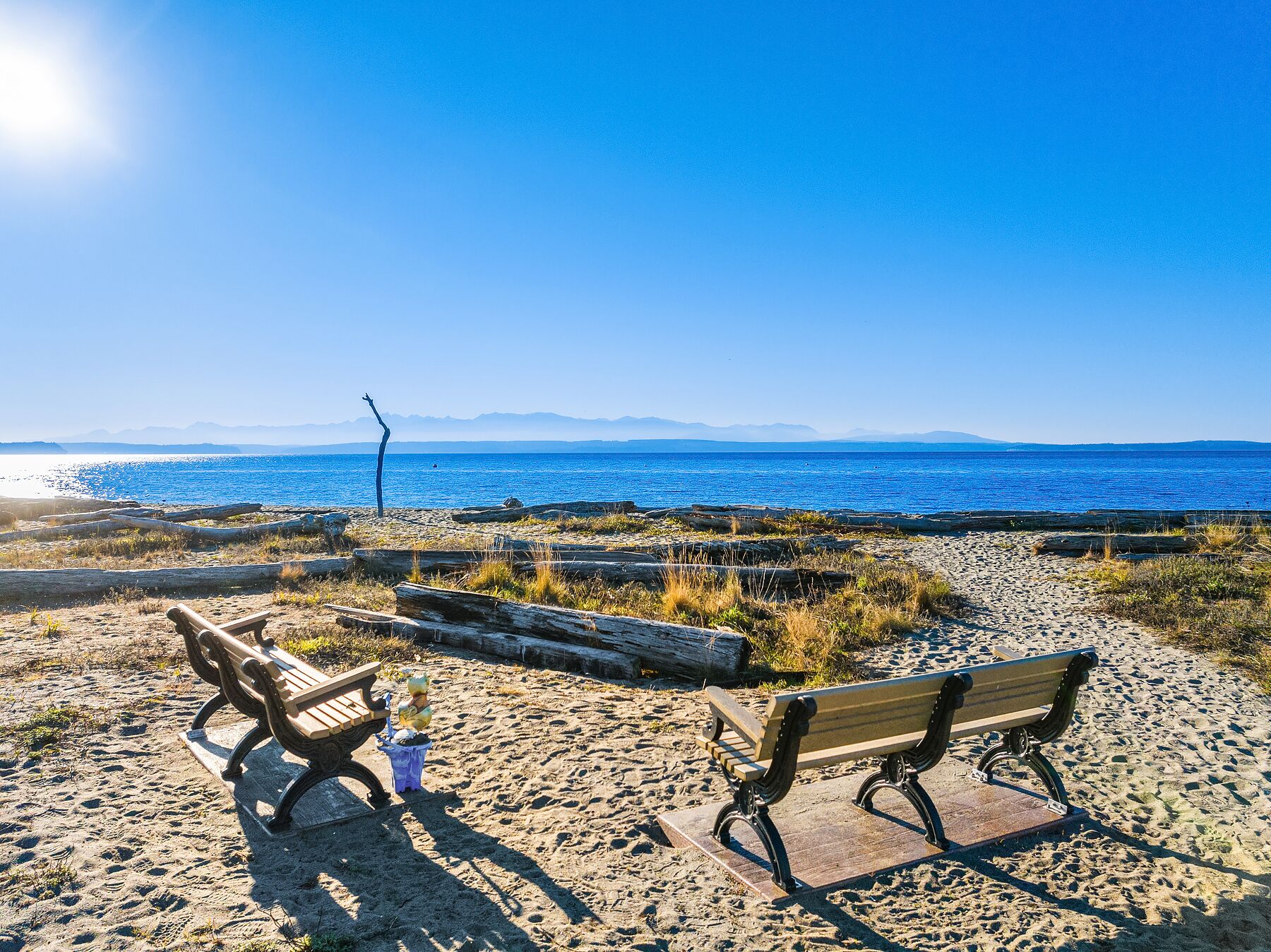 サンラウンジャー、ビーチタオル