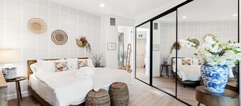 Zen Villa @ Hollywood Hills, Los Angeles by Universal Studio