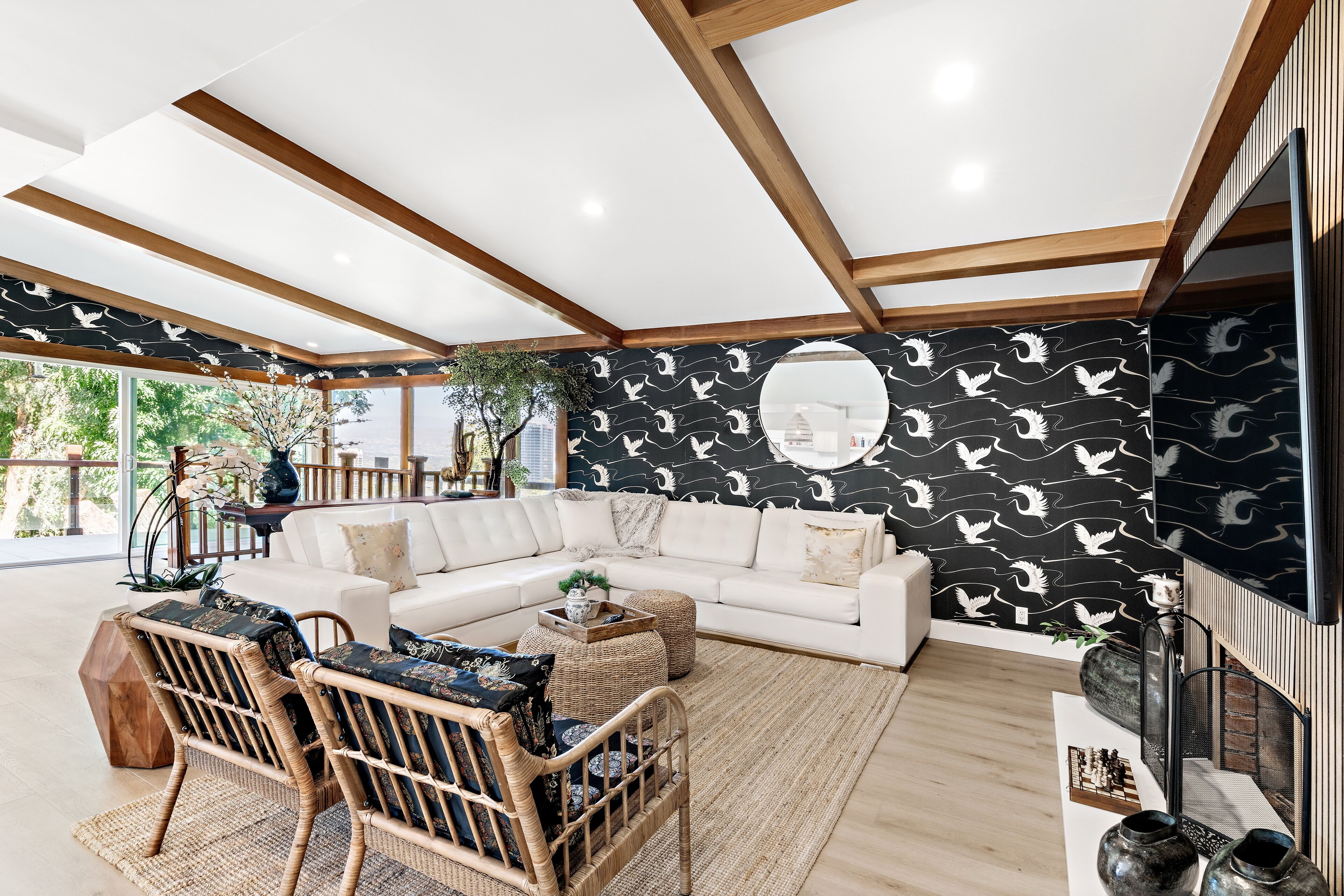 Smart-TV, Kamin, Videospiele, Tischfußball