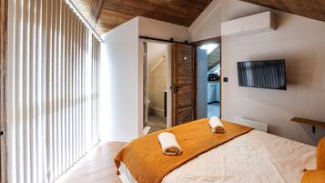 3 Schlafzimmer, BĂŒgeleisen/BĂŒgelbrett, kostenloses WLAN, BettwĂ€sche