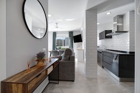 Interiør. Apartment "Refugio del Mar" with Sea View, Shared Pool & Wi-Fi