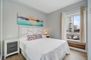 3 chambres, fer et planche à repasser, Wi-Fi gratuit, draps fournis