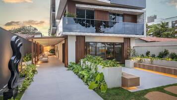 Quarto quádruplo premium | Fachada